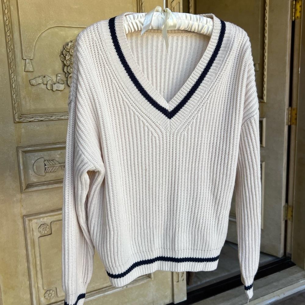 Knit sweater